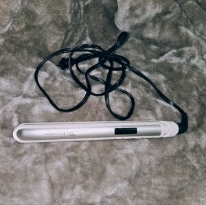 Remington Shine Therapy Straightener